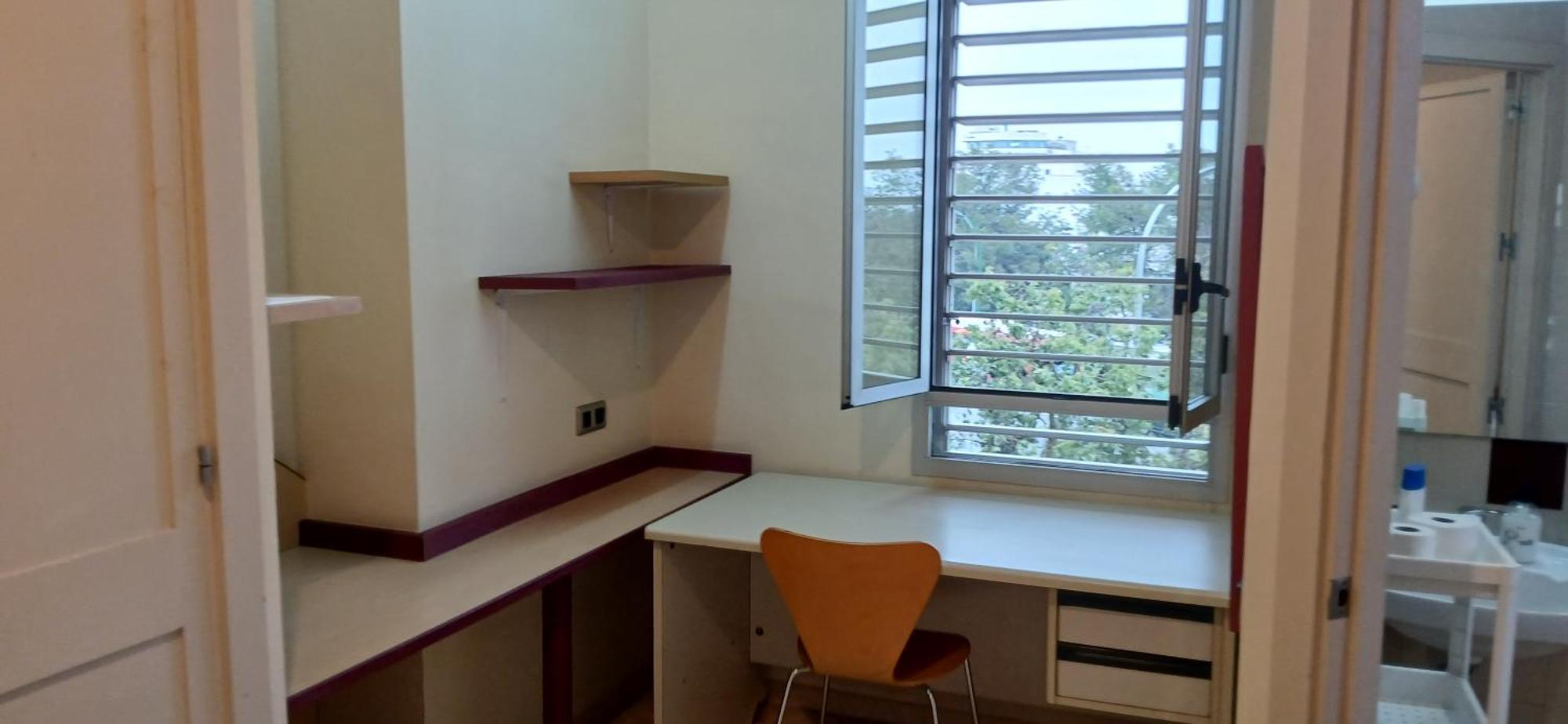 Larru Los Bermejales Residencia Universitaria Севілья Екстер'єр фото